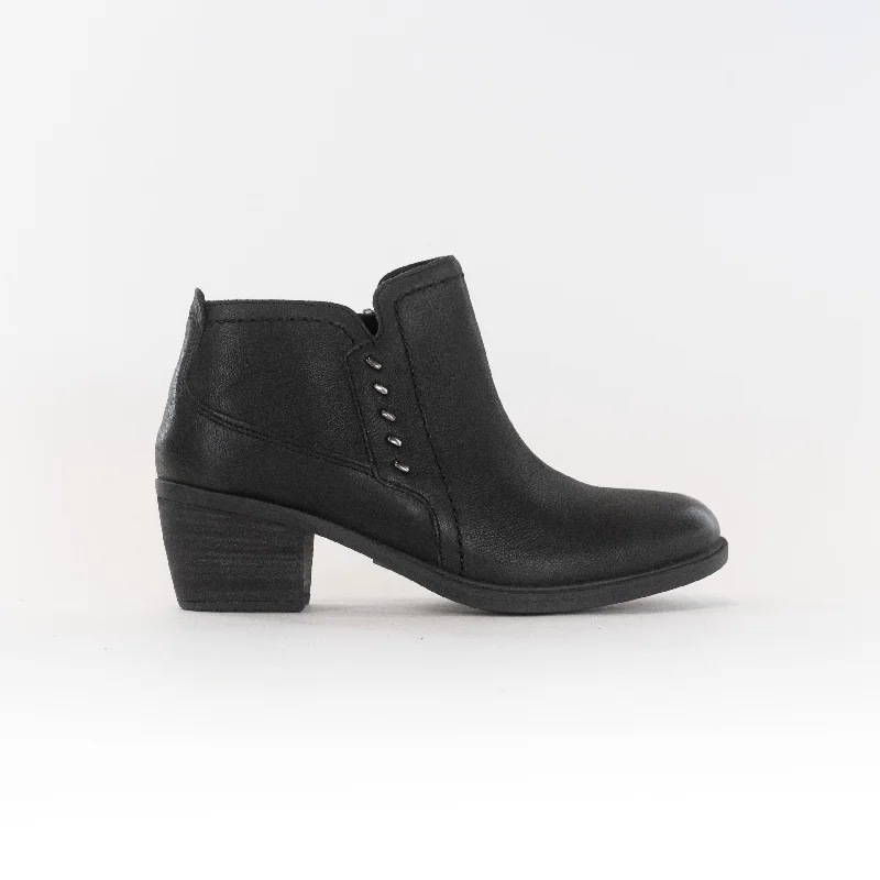 Clarks Neva Lo (Women’s) - Black Leather