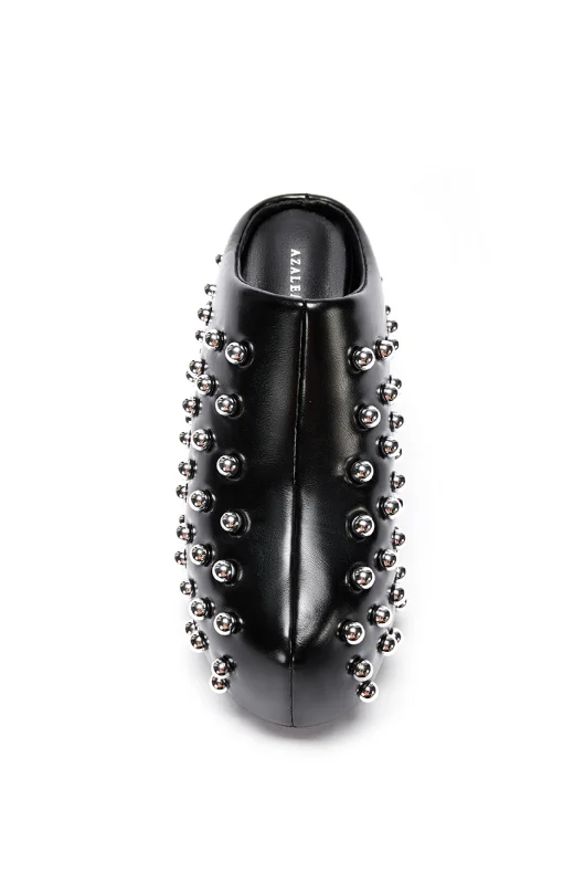 ROMESCO-BLACK STUDDED PLATFORM CLOG