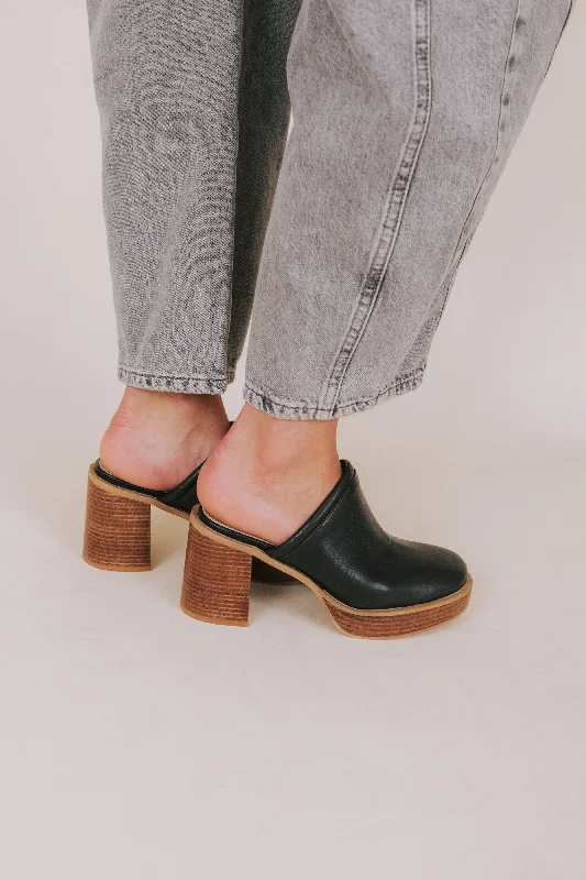 Slide Closer Mules