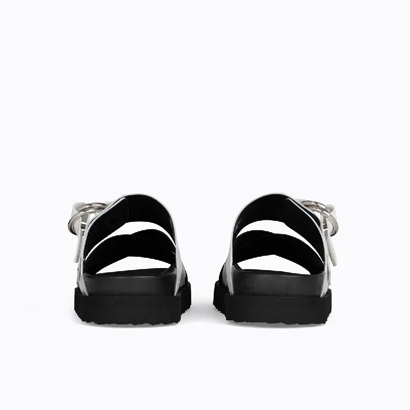 CROSS RIDER FLAT SANDAL