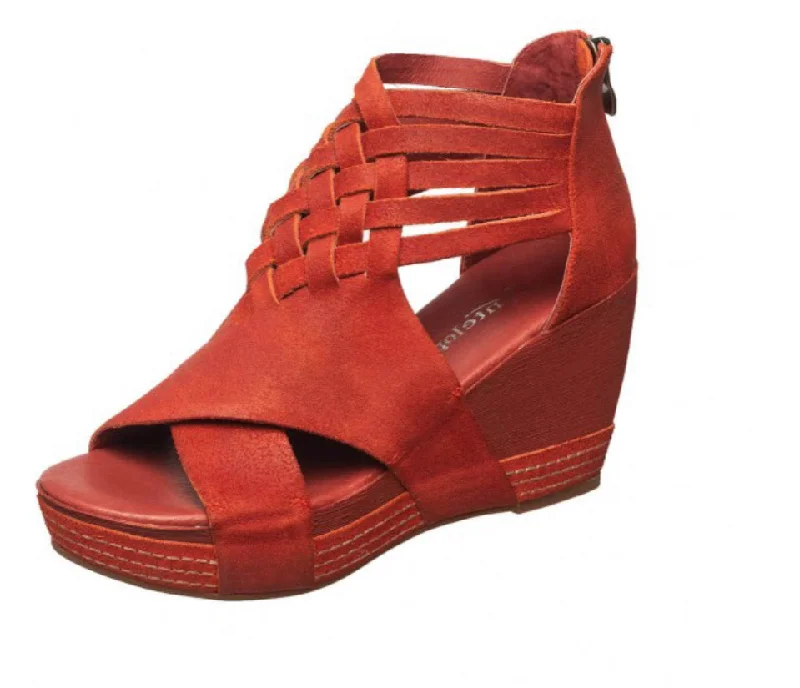 Antelope Gitta Orange Wedge