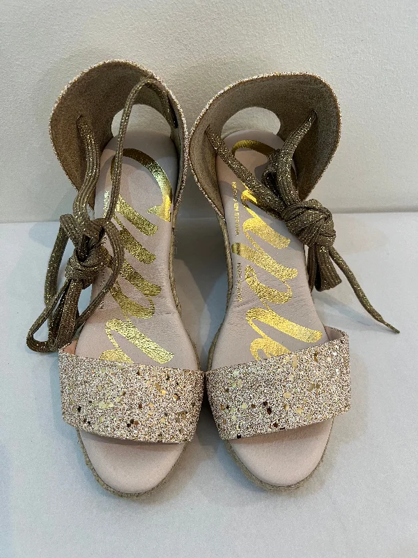 Cuple Gold Glitter Wedge