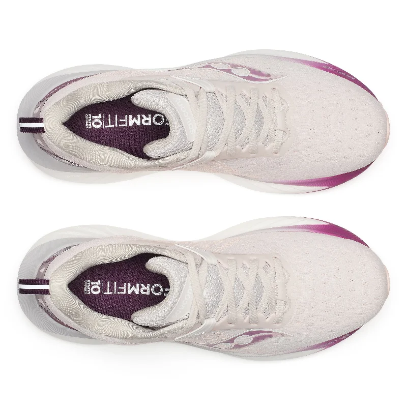 Women's Saucony Triumph 22 Moon/Eggplant Trainers