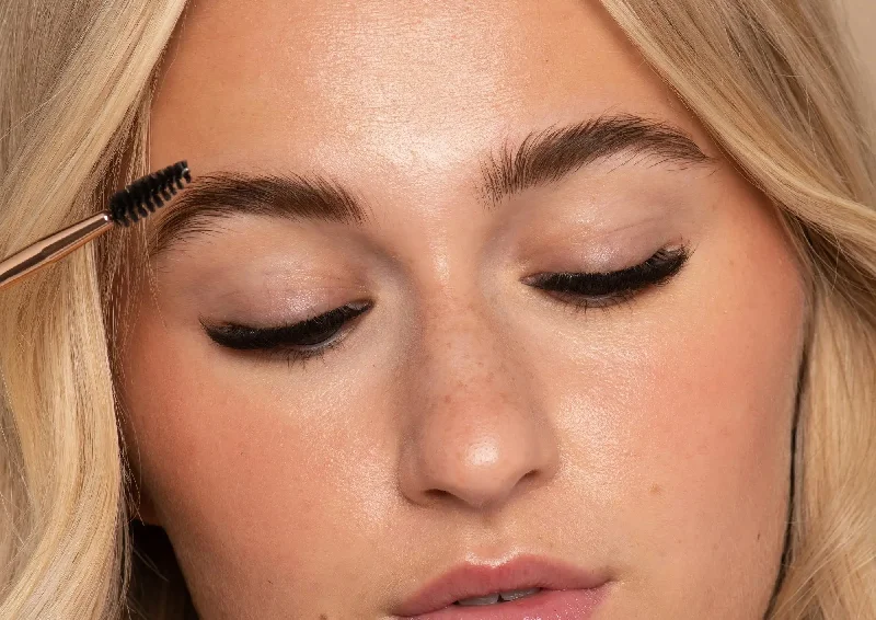 Browstyling / Hybrid Brows