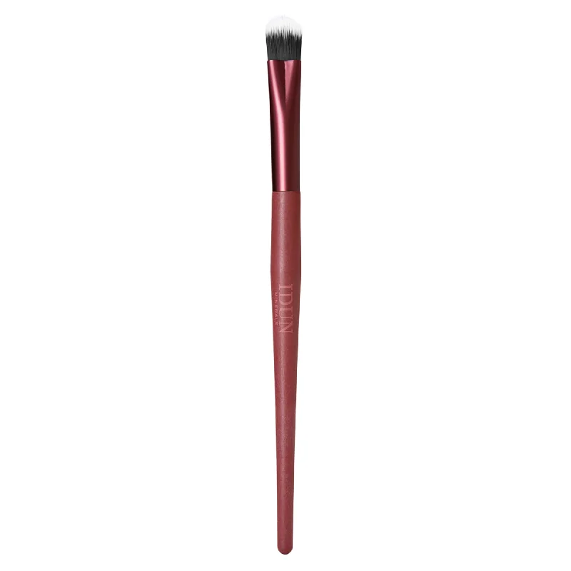 Pro Triangle Concealer Brush - 0.24 by Idun Minerals for Women - 1 Pc Brush