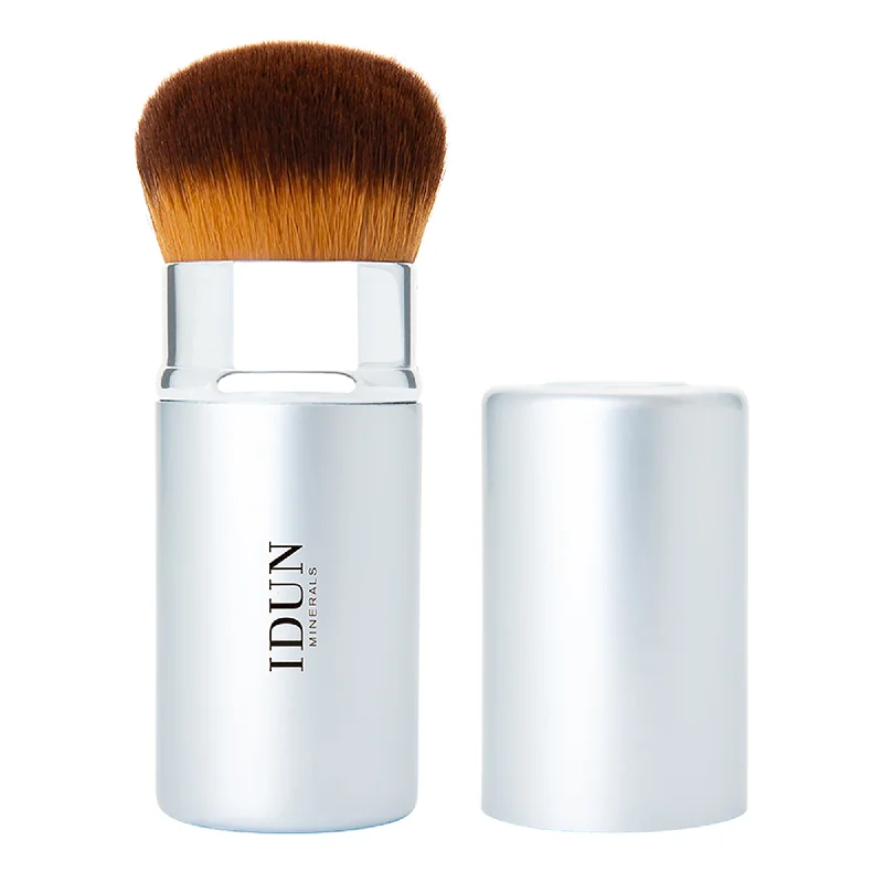 Retractable Kabuki Brush - 002 by Idun Minerals for Women - 1 Pc Brush